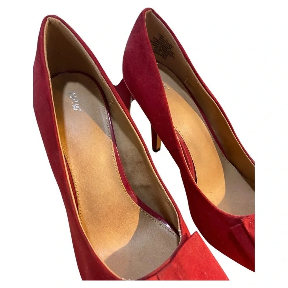 Women’s Red Size 10 Heel​ - Picture 2 of 6